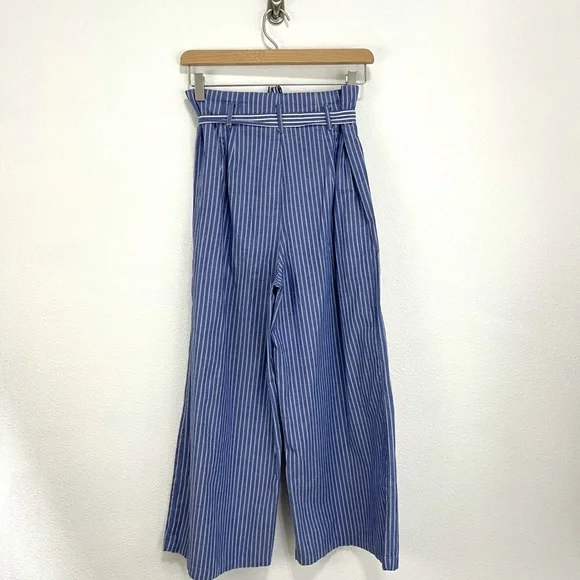 A New Day- Blue Stripe Wide Leg Crop Pant Size 4. - Picture 5 of 7